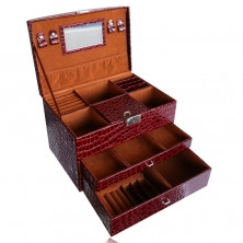 Кутия за бижута куфар в цвят бордо, крокодилска шарка, метални детайли в сребърен нюанс