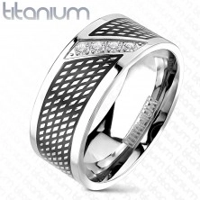 Титаниев пръстен - черен и сребърен цвят, диагонална линия от цирконии 